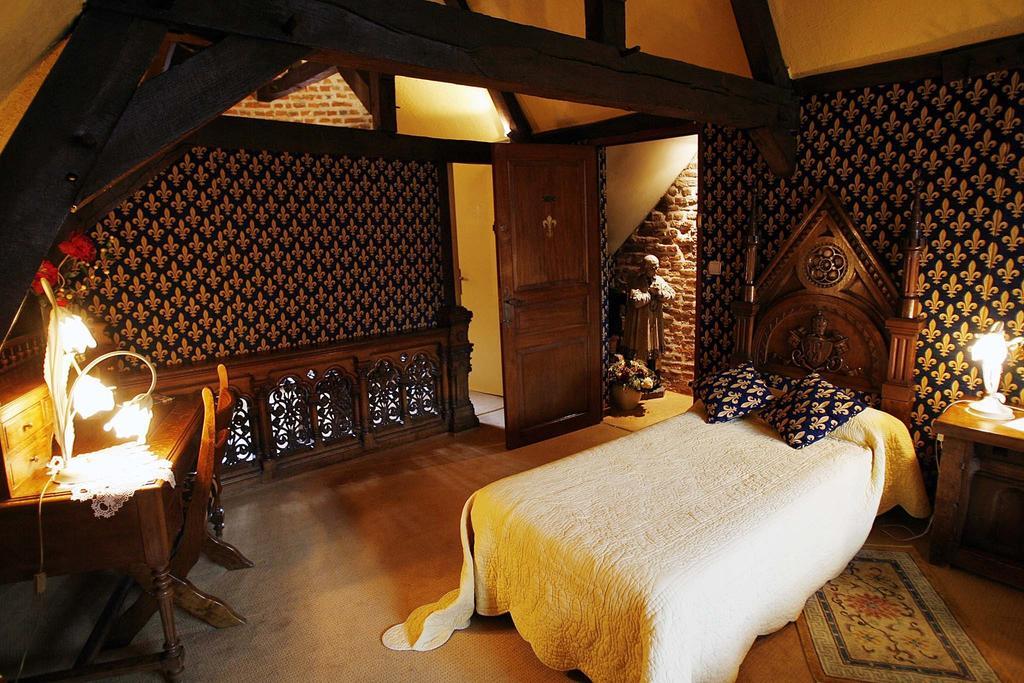 Auberge Du Bon Fermier วาลองเซียนส์ ภายนอก รูปภาพ